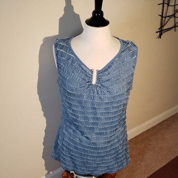 Janeric Top - Picture 2 of 16